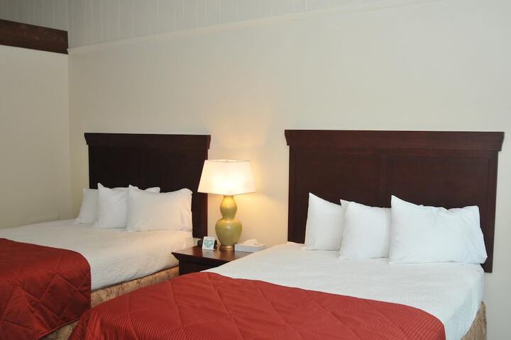 Room 12 of 36