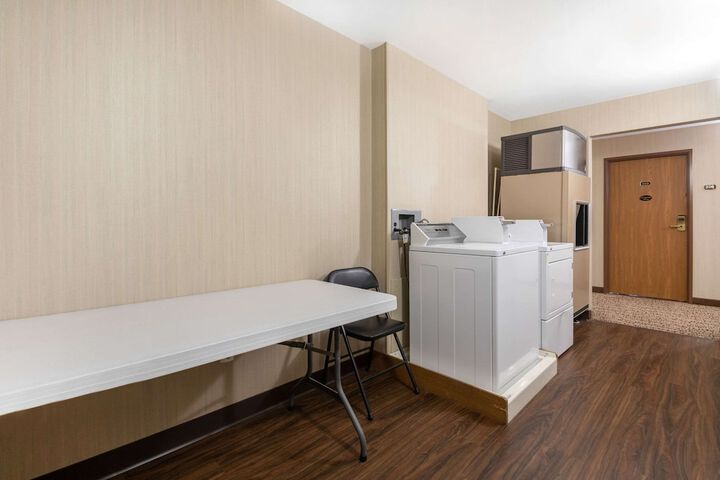Room 7 of 35