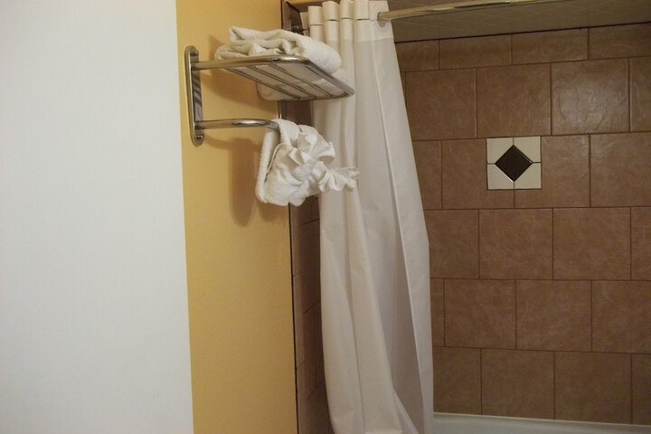 Room 40 of 66