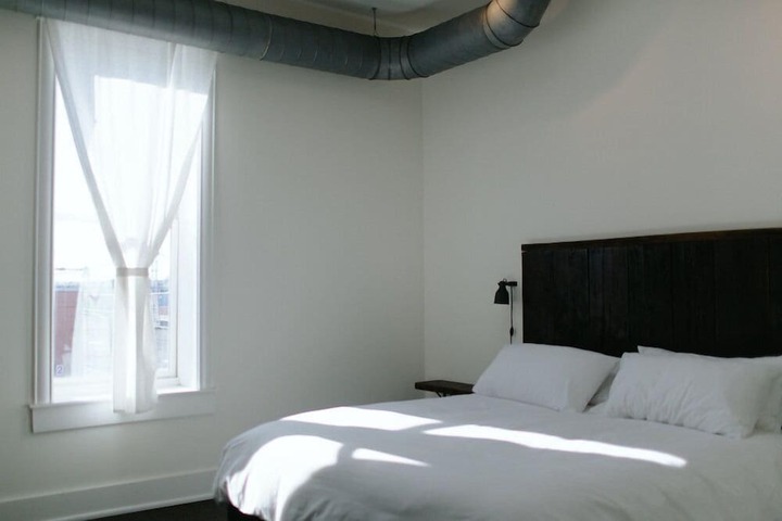 Room 74 of 92