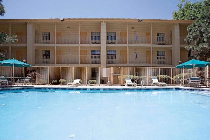 Pool 8 of 38
