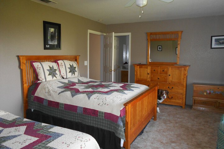 Room 52 of 85