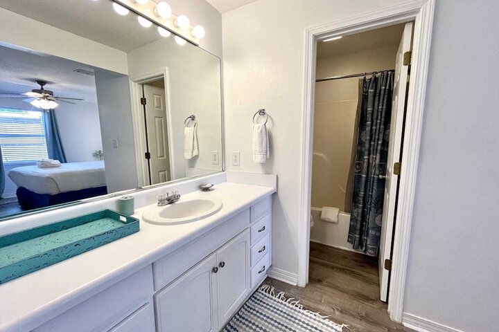Room 19 of 25