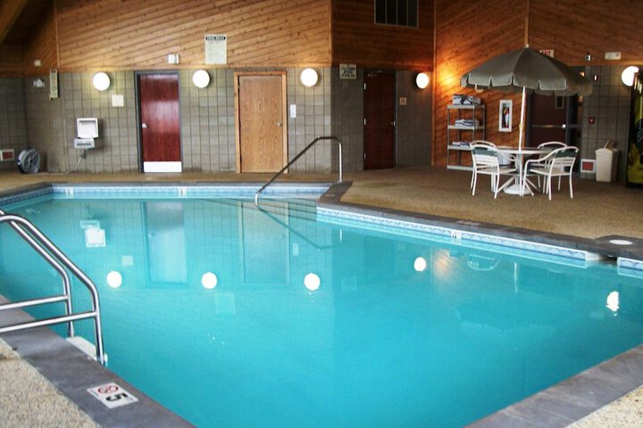 Pool 9 of 44