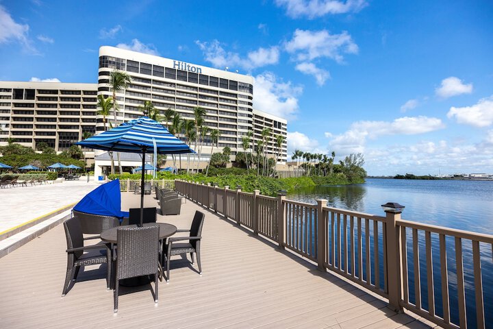 Sundeck 83 of 88