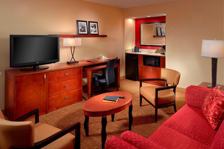 Room 9 of 20