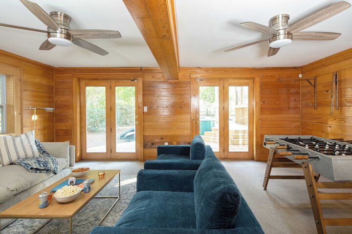 Raven by Avantstay Entertainers Dream w / Pool Hot Tub, Game Room! 9 Brs!