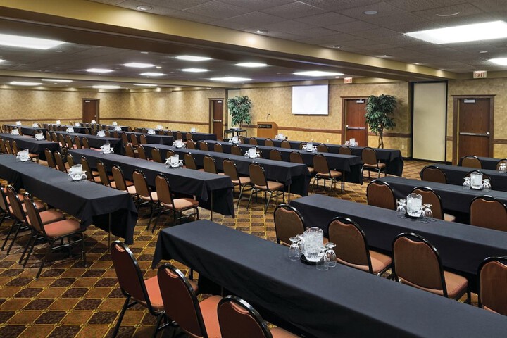 Bismarck Hotel and Conference Center