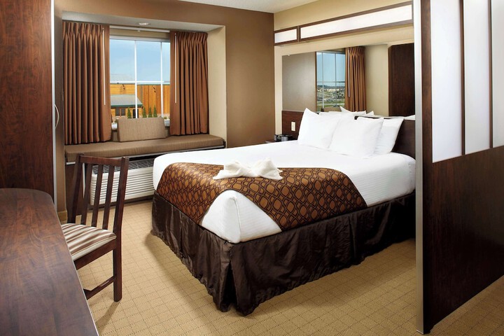 Room 14 of 30