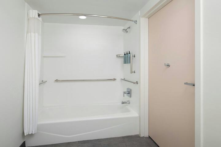 Courtyard by Marriott Chesapeake