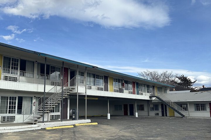 Hotel 3 of 34