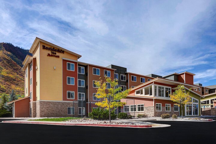 Hotel 3 of 60