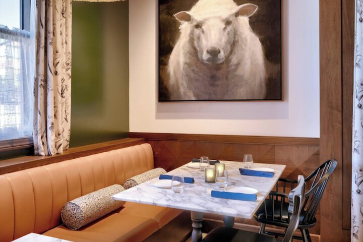 Dining 67 of 79