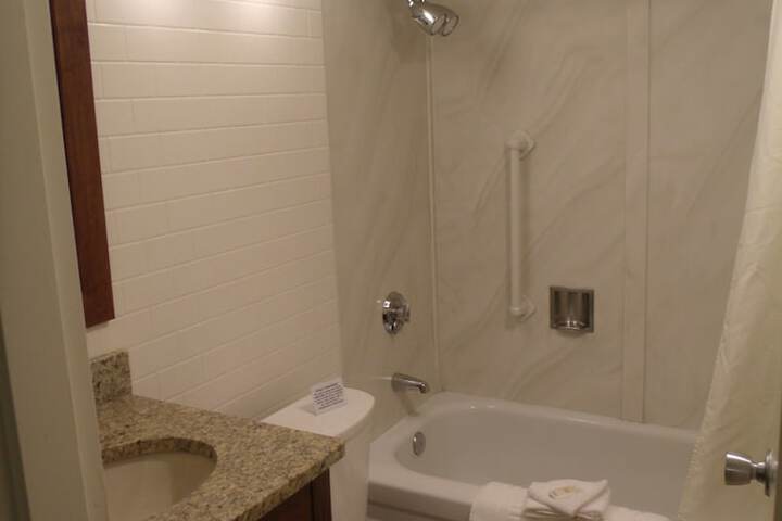 Room 33 of 51