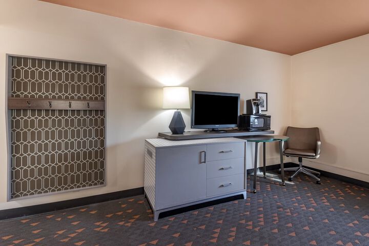 Holiday Inn Bangor by IHG