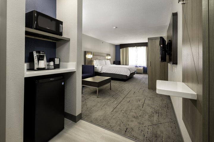 Room 21 of 50