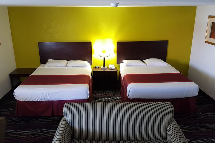 Room 35 of 47