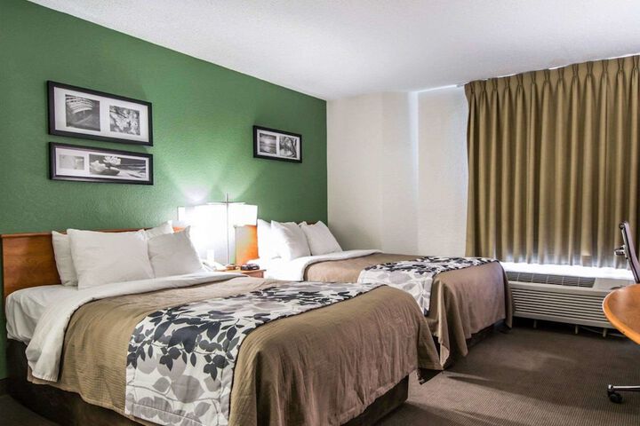 Room 16 of 39