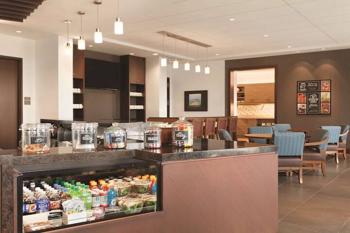 Hyatt Place Buffalo / Amherst