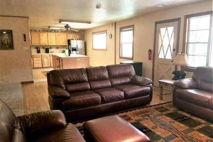 Rivers Edge Cabin