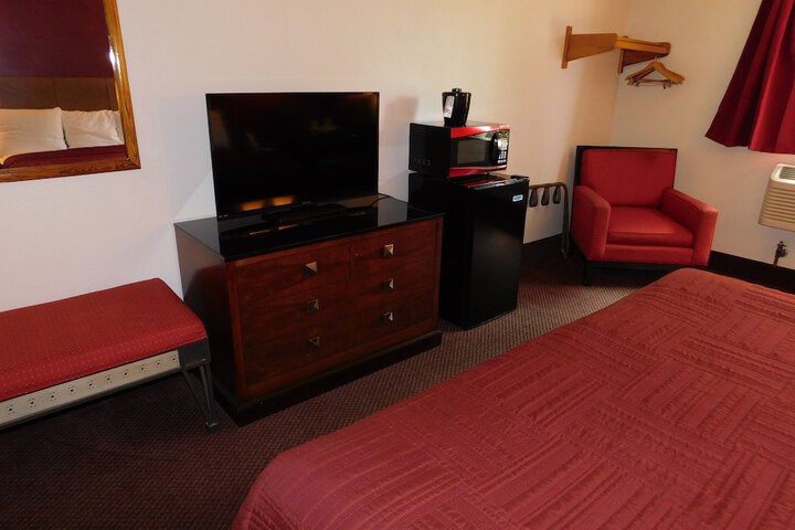 Room 28 of 50