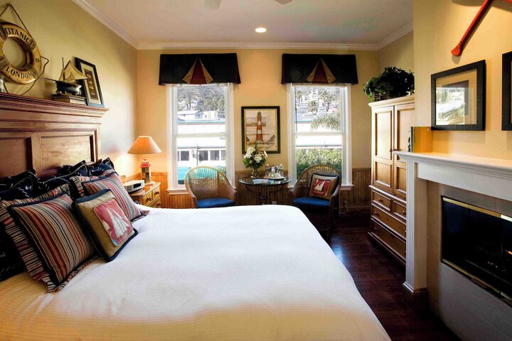 Snug Harbor Inn