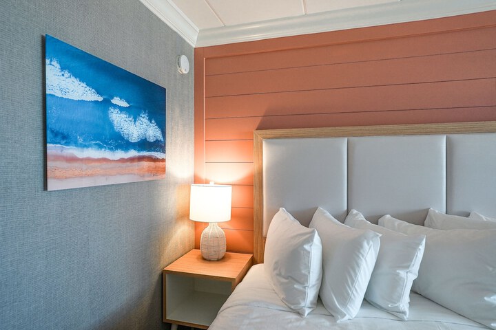 Room 18 of 39