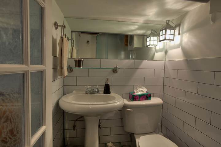 Room 32 of 39