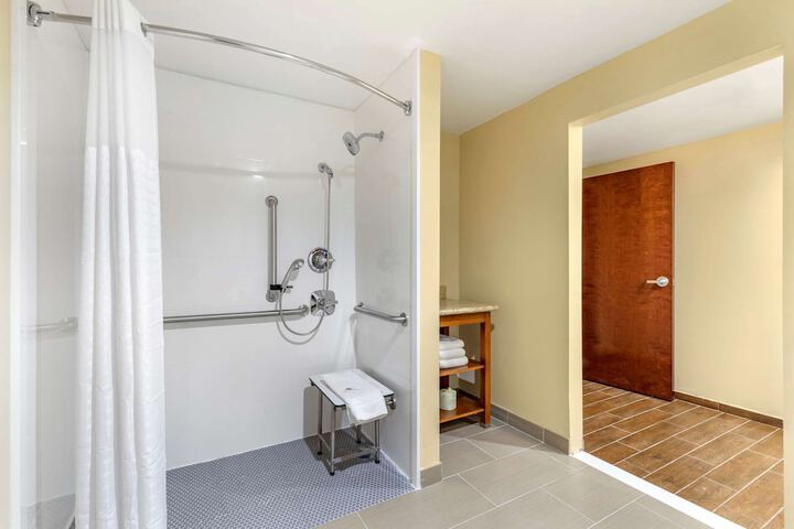 Room 14 of 35