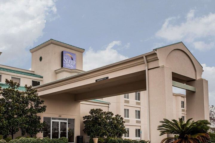 Hotel 2 of 39