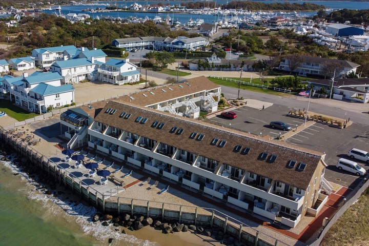 Hotel 5 of 105