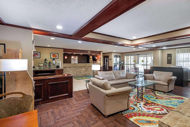 Quality Suites Addison - Dallas