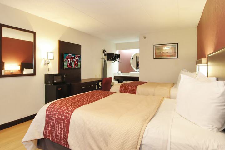 Room 10 of 26