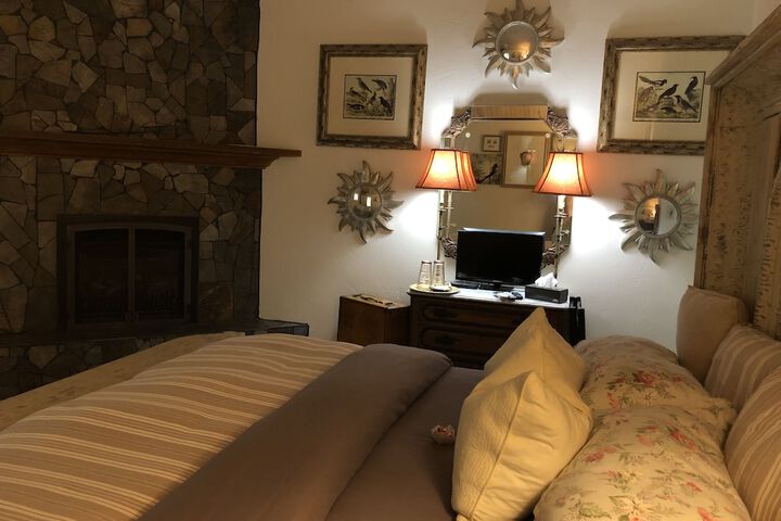 Room 26 of 105
