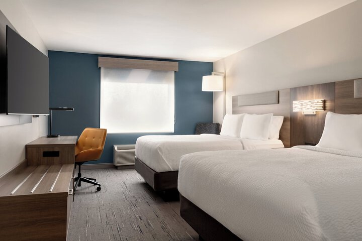 Holiday Inn Express Hotel & Suites Edmond by IHG
