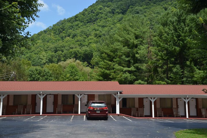 Hotel 15 of 52