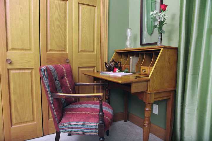 Room 9 of 65