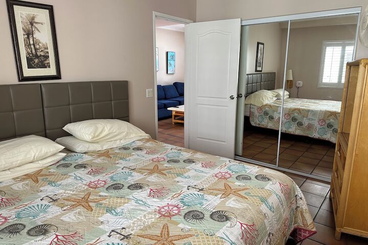 Room 25 of 53