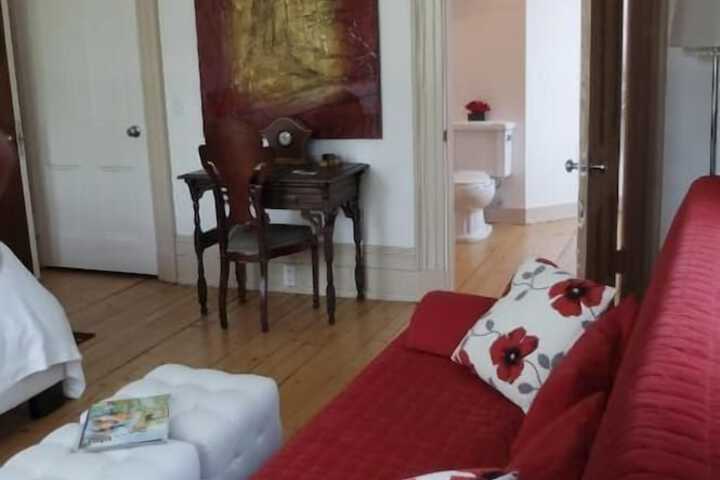 Ile De Garde B & B