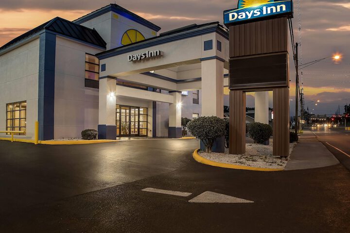Days Inn by Wyndham Salem