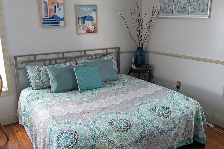 The Old Parsonage B & B
