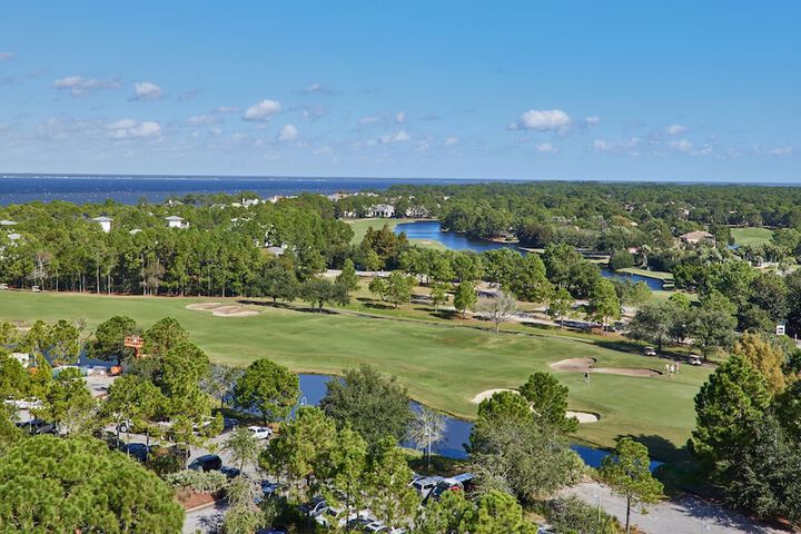 Hotel Effie Sandestin Autograph Collection