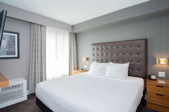 Room 35 of 67