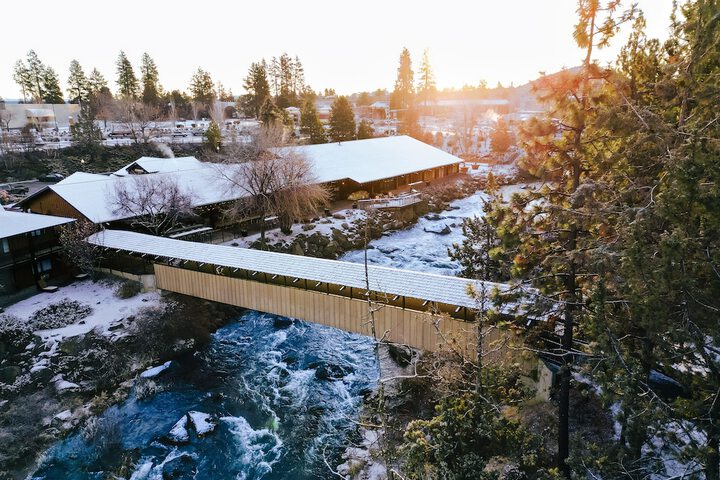 Riverhouse Lodge