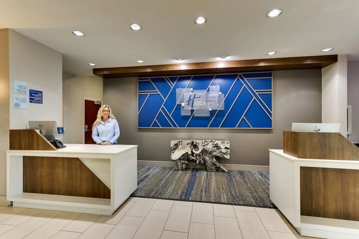 Holiday Inn Express & Suites Ardmore by IHG