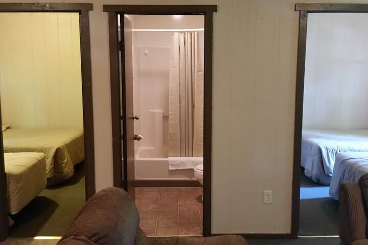 Room 22 of 34