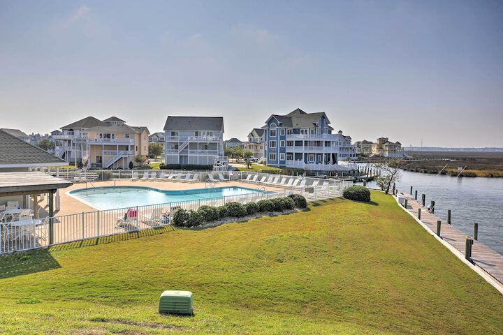 Manteo Waterfront Resort Home w / 30-ft Dock!