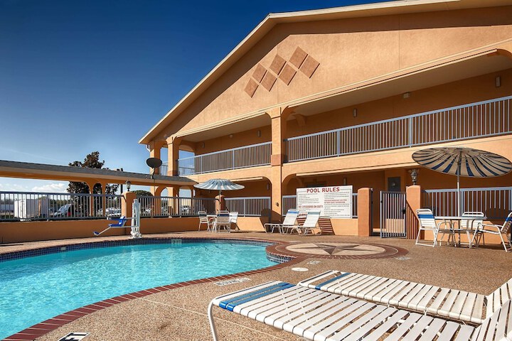 Pool 3 of 25