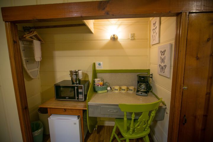 Room 115 of 236