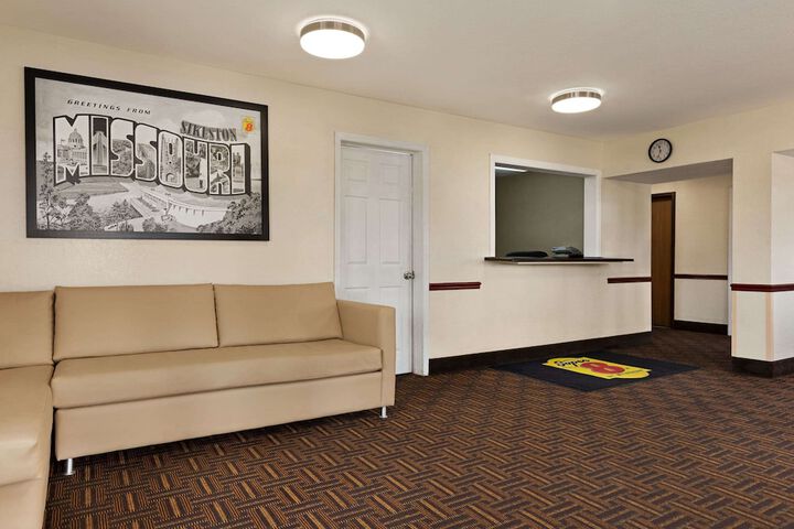 Hotel Interior 8 of 40